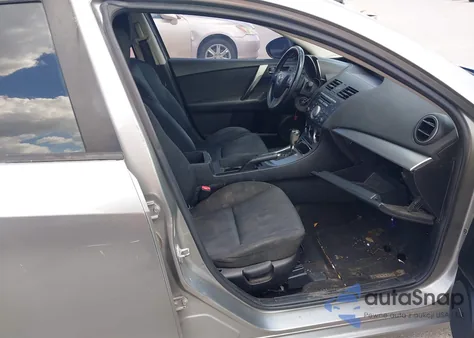 2010 Mazda Mazda3 S Sport z USA, uszkodzony, nr VIN JM1BL1S54A1102511